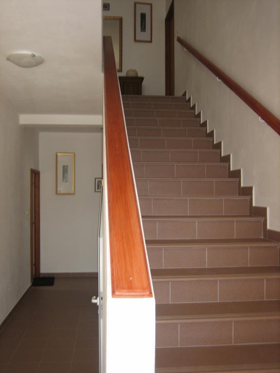 Apartments Punta Seline Habitación foto